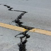 地震