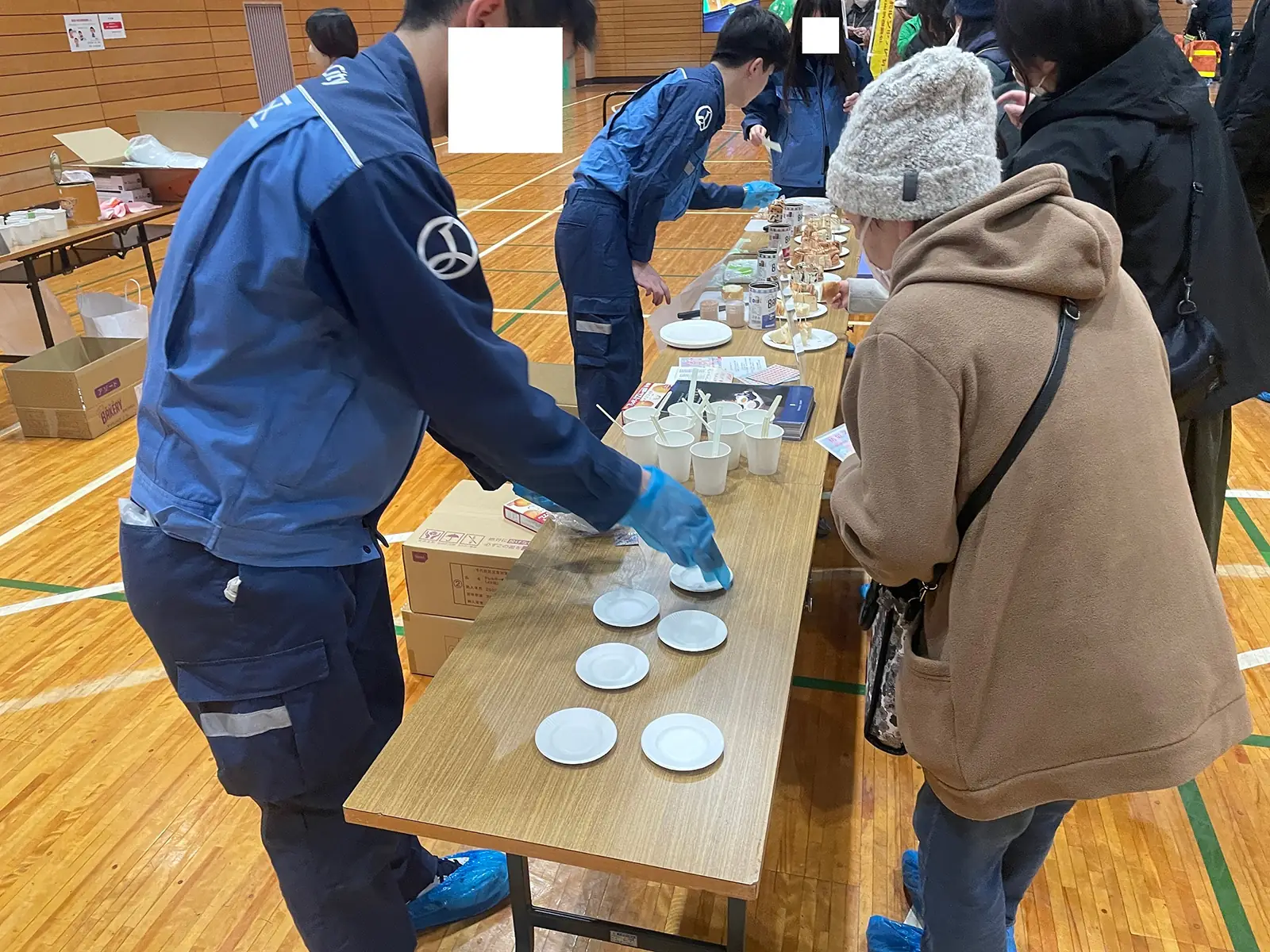 千代田区防災訓練の試食会の様子2