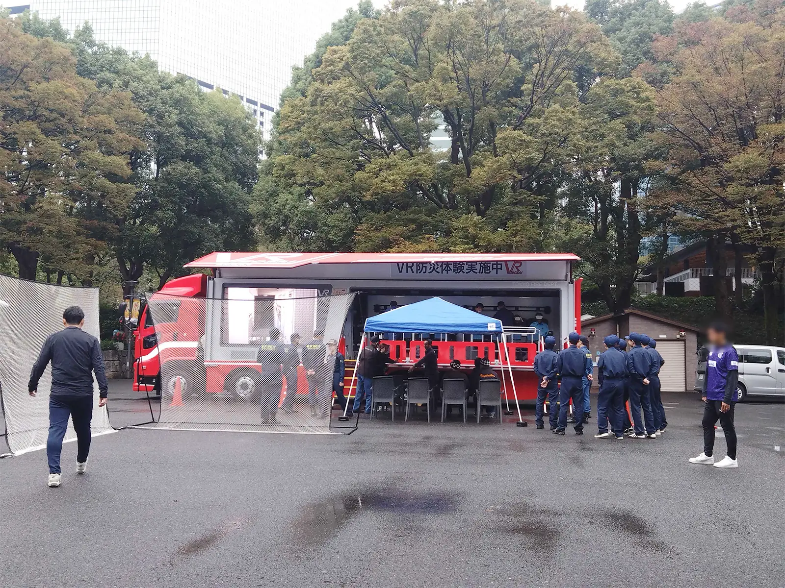 2025新宿防災チャレンジパークでのVR防災体験の様子