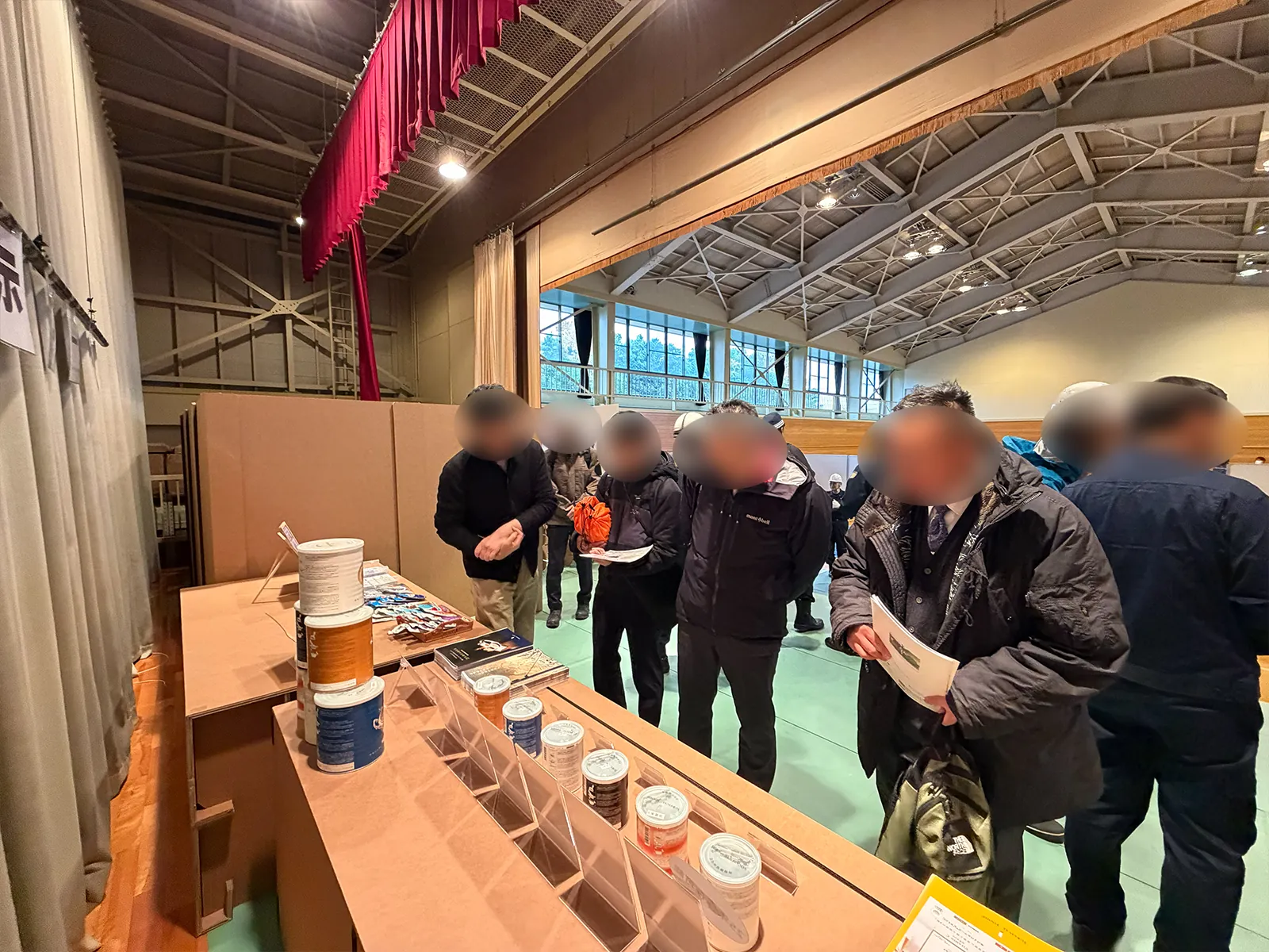 防災事業者100社会の展示ブースの様子